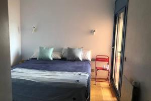 Posteľ alebo postele v izbe v ubytovaní Paraíso Playa de Pals - reformado primera línea de mar con parking