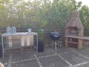 度假屋提供给客人使用的烧烤设施