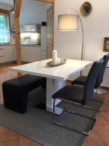 Kuchyň nebo kuchyňský kout v ubytování Ferienhaus Ahornallee