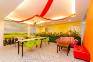 Gallery image of Sunflower Express Hotel in Pontian Kecil