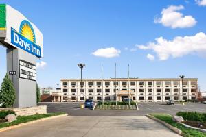 Gallery image of Days Inn by Wyndham Columbus Airport in Columbus