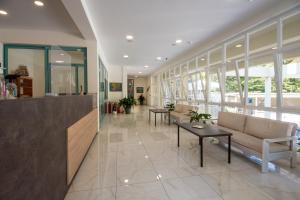 Posezení v ubytování Ariana Hotel + 37 fotografií