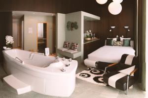 Fotografie z fotogalerie ubytování Vitality Relax Spa Suite v destinaci Kloten