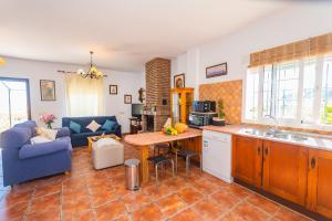 Kuchnia lub aneks kuchenny w obiekcie Cubo's Casa Los Sueños