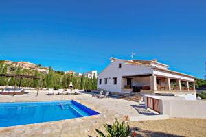 Villa con piscina y casa en Finca Argudo - private pool villa in Moraira, en Moraira