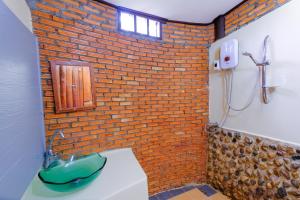 Koupelna v ubytování Pai Tewdoi Garden ปาย ทิวดอย การ์เด้น