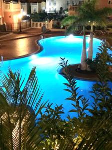 Bazén v ubytovaní Elegant Palm Mar Apartment alebo v jeho blízkosti