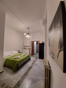 A bed or beds in a room at le ginestre in centro