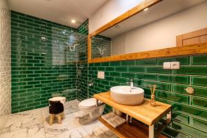 Ein Badezimmer in der Unterkunft Pivní Hotel