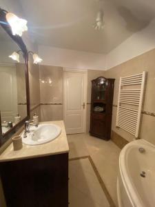 Ένα μπάνιο στο Tori apartament +20 φωτογραφίες