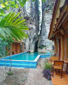 Hồ bơi trong/gần Tam Coc Memories Homestay