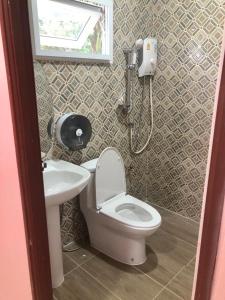 ห้องน้ำของ At Sichon Home By At Sichon Resort