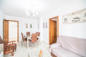 Ein Sitzbereich in der Unterkunft Apartamento Conil Centro