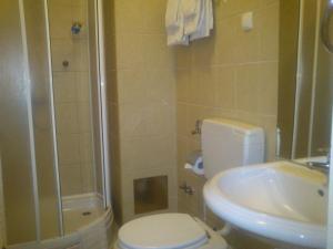 Kúpeľňa v ubytovaní Hotel Zuco + 12 fotografií