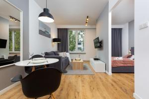 Posteľ alebo postele v izbe v ubytovaní Sławińska Apartment Warsaw Wola by Noclegi Renters + 11 fotografií