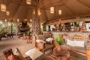 Restaurace v ubytování Kibo Safari Camp