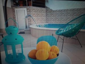 Bazén v ubytovaní Apartments Villa Holiday alebo v jeho blízkosti