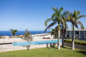 Bazén v ubytovaní Home2Book Stunning La Quinta, Pool alebo v jeho blízkosti