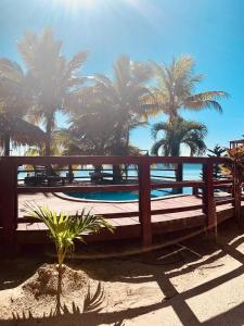 Bazén v ubytování Fosters West Bay Resort nebo v jeho okolí