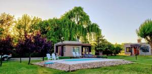 Zahrada ubytování CAYE Guest House