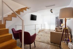 Galería fotográfica de STUPENDO-Three Rooms-Suite with Terrace -Center -Air conditioning-Free Park en Lisboa