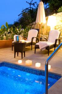 Piscine de l'établissement Mirador de Dalt Vila-Relais & Chateaux ou située à proximité
