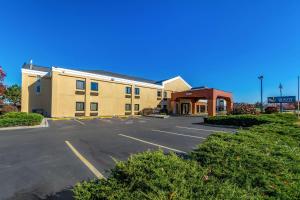 Gallery image of Quality Inn & Suites Southport in Indianapolis