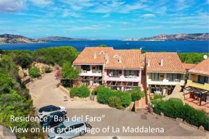 an aerial view of a house with a car parked in the driveway at Baia Del Faro in Palau