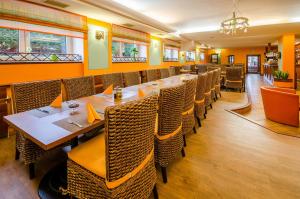 Restoran ili drugo mesto za obedovanje u objektu Hotel Loucky