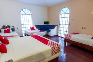 Gallery image of Hotel Isis in Zihuatanejo