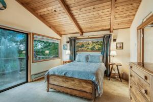 Gallery image of Owl Lane Home in Orcas