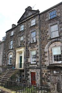 Clan Ross - 3 bed, spacious Georgian home