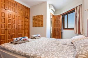 Postel nebo postele na pokoji v ubytování Sunset two bedroom suite