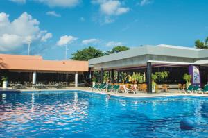 Bazén v ubytování Riu Lupita - All Inclusive nebo v jeho okolí