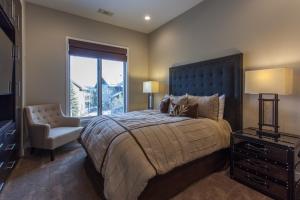 Gallery image of Snowcreek #754 - Phase V in Mammoth Lakes