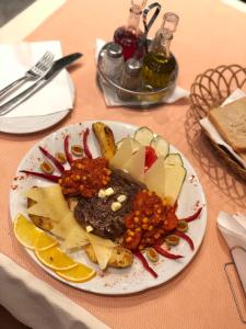 Imagen de la galería de Hotel Sunce Sarajevo Vogosca, en Vogošća