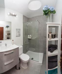 Koupelna v ubytování Luxury House Grumete
