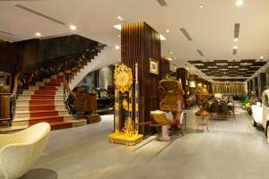 Gambar di galeri bagi Dong Duong Hotel & Suites - Afternoon Tea Inclusive - Very Central di Da Nang