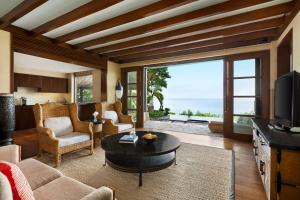 长滩岛Shangri-La Boracay的海景客厅