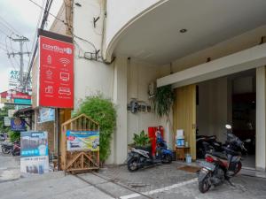Gambar di galeri bagi RedDoorz near Tugu Yogyakarta di Yogyakarta +35 gambar