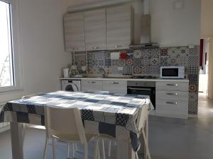 Nhà bếp/bếp nhỏ tại Your Lovely Nest in Como