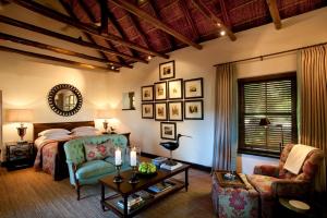 Гостиная зона в Bushmans Kloof Wilderness Reserve and Wellness Retreat