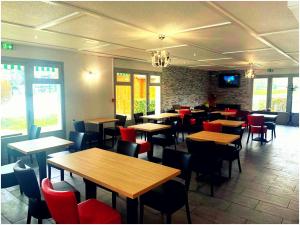 Restaurace v ubytování Premiere Classe Chantilly Sud Luzarches