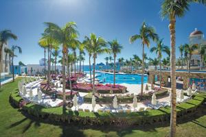 Bazén v ubytování Riu Palace Cabo San Lucas - All Inclusive nebo v jeho okolí