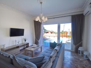 Μια τηλεόραση ή/και κέντρο ψυχαγωγίας στο Villa Andreas