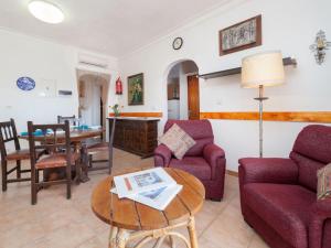 Χώρος καθιστικού στο Apartment La Tuna 6 by Interhome