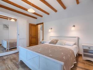 Posteľ alebo postele v izbe v ubytovaní Holiday Home Juste & Roza by Interhome