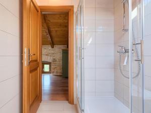 Kúpeľňa v ubytovaní Holiday Home Juste & Roza by Interhome