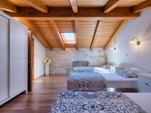 Posteľ alebo postele v izbe v ubytovaní Holiday Home Juste & Roza by Interhome