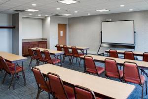 Gallery image of Holiday Inn Express & Suites Jacksonville, an IHG Hotel in South Jacksonville